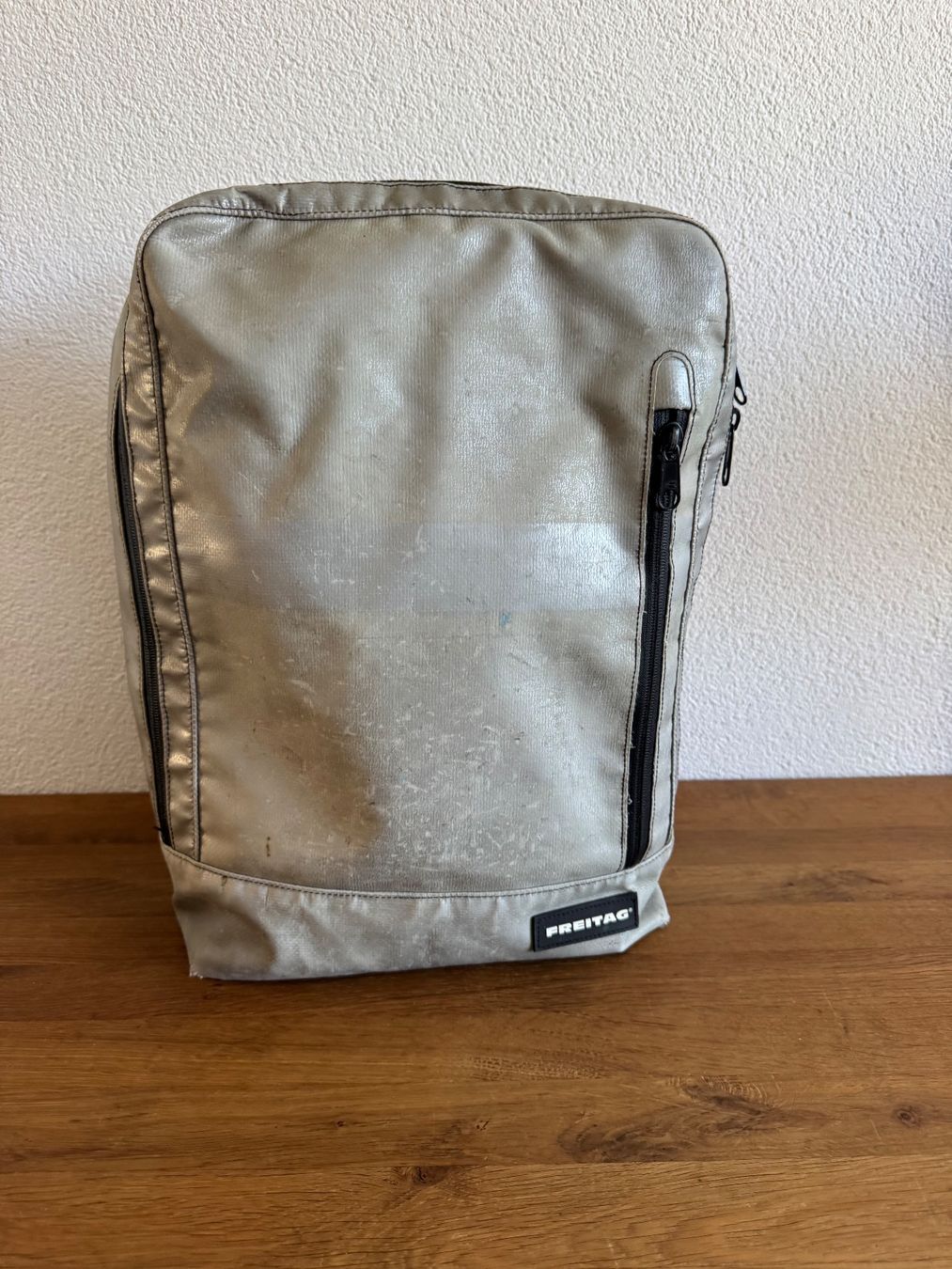 Freitag Zaini: Freitag Rucksack Hazzard F306 Silber – Usato da Frauenfeld venduto da lona05