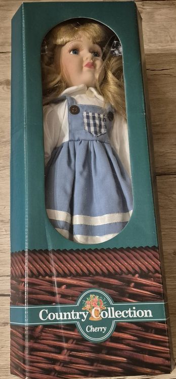 Nancy NAL15000 Intimate Collection Intimate Clothes Set for Doll Collection, Reissue of 1977 Lingerie Set, Includes 5 Pieces Clothes, Famous