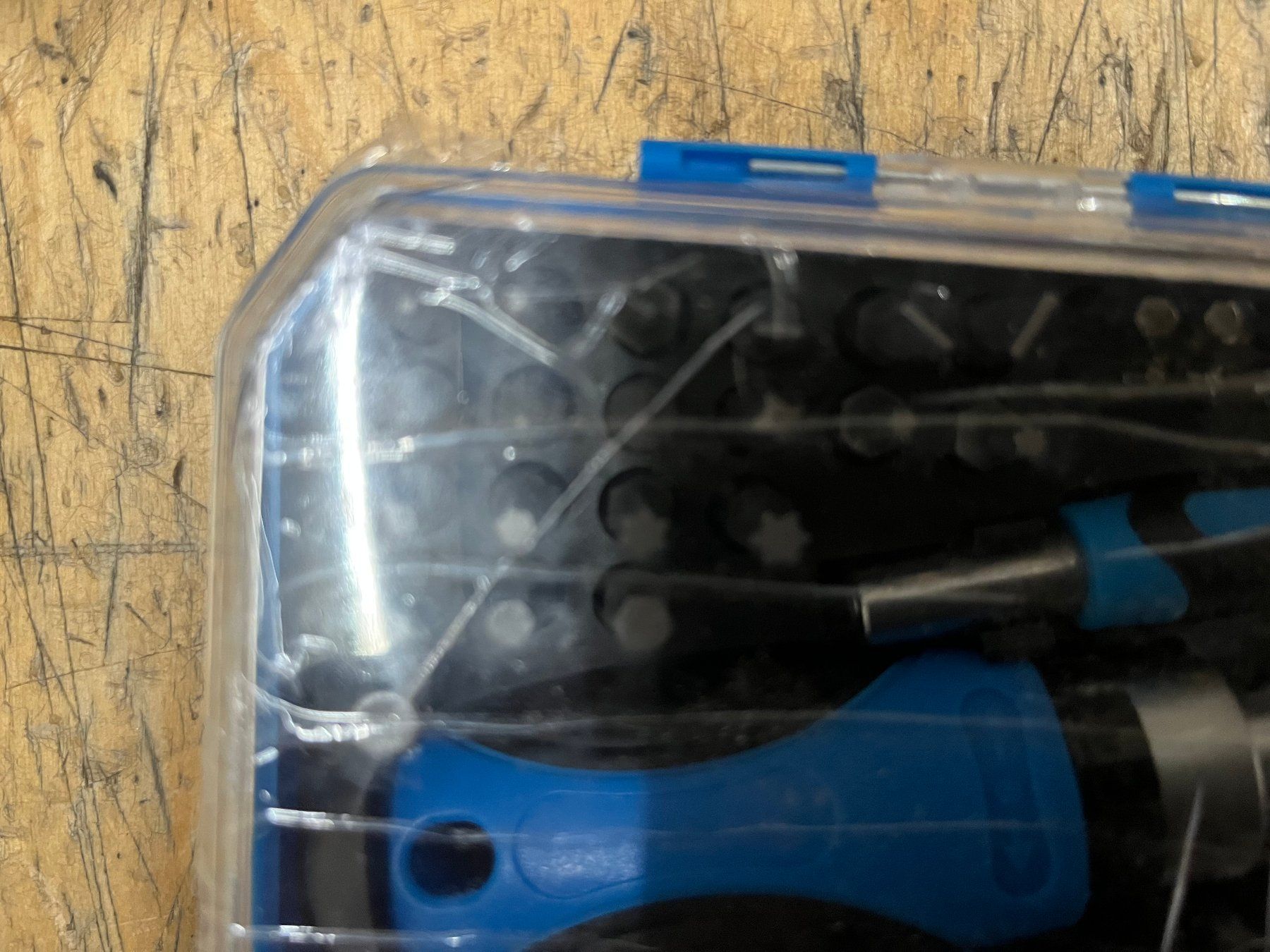 Tous les outils: Bit Set Ratsche mit Nüssen – Neuf (Voir description) à Stüsslingen par Shoebby_tools 2