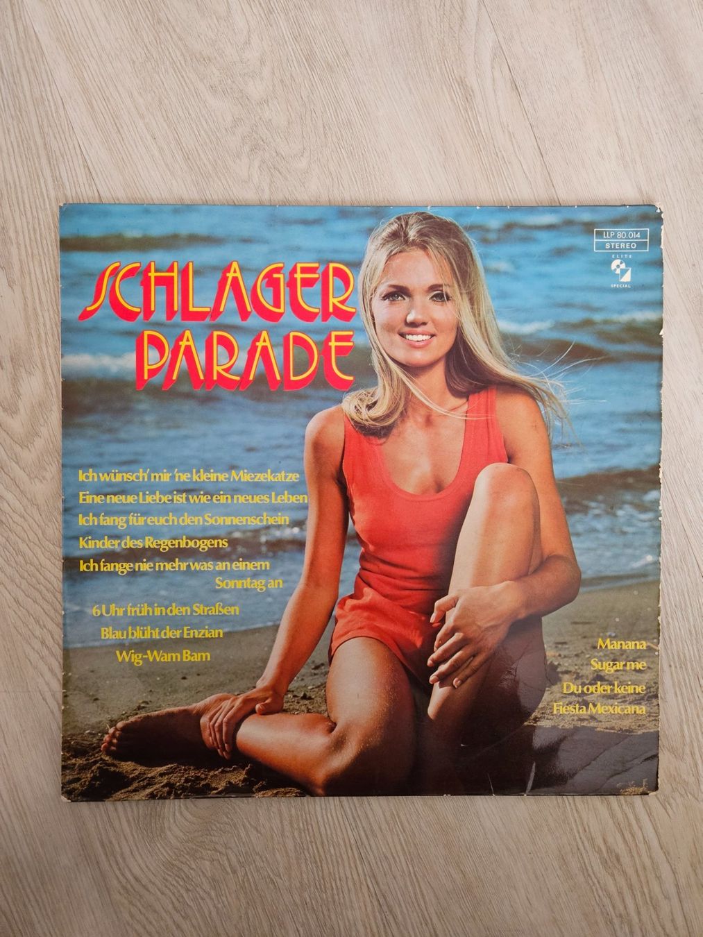 Dischi in vinile: Schlager Parade Schallplatte Vinyl – Usato da Wattwil venduto da Belinda98
