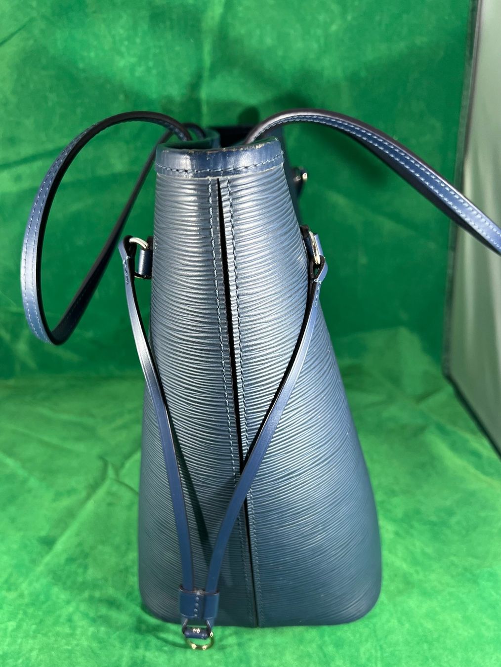 Louis Vuitton Borse da donna: Louis Vuitton  Neverfull MM en cuir Sac à main – Usato da Biel/Bienne venduto da new-life 3