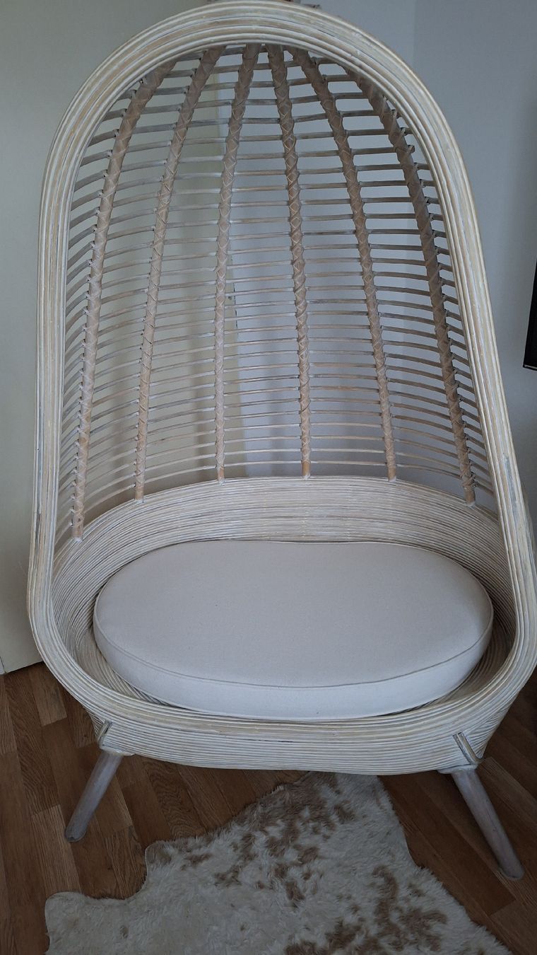 Sessel: Egg-Sessel aus Rattan – Gebraucht aus Winterthur von Stanislava02