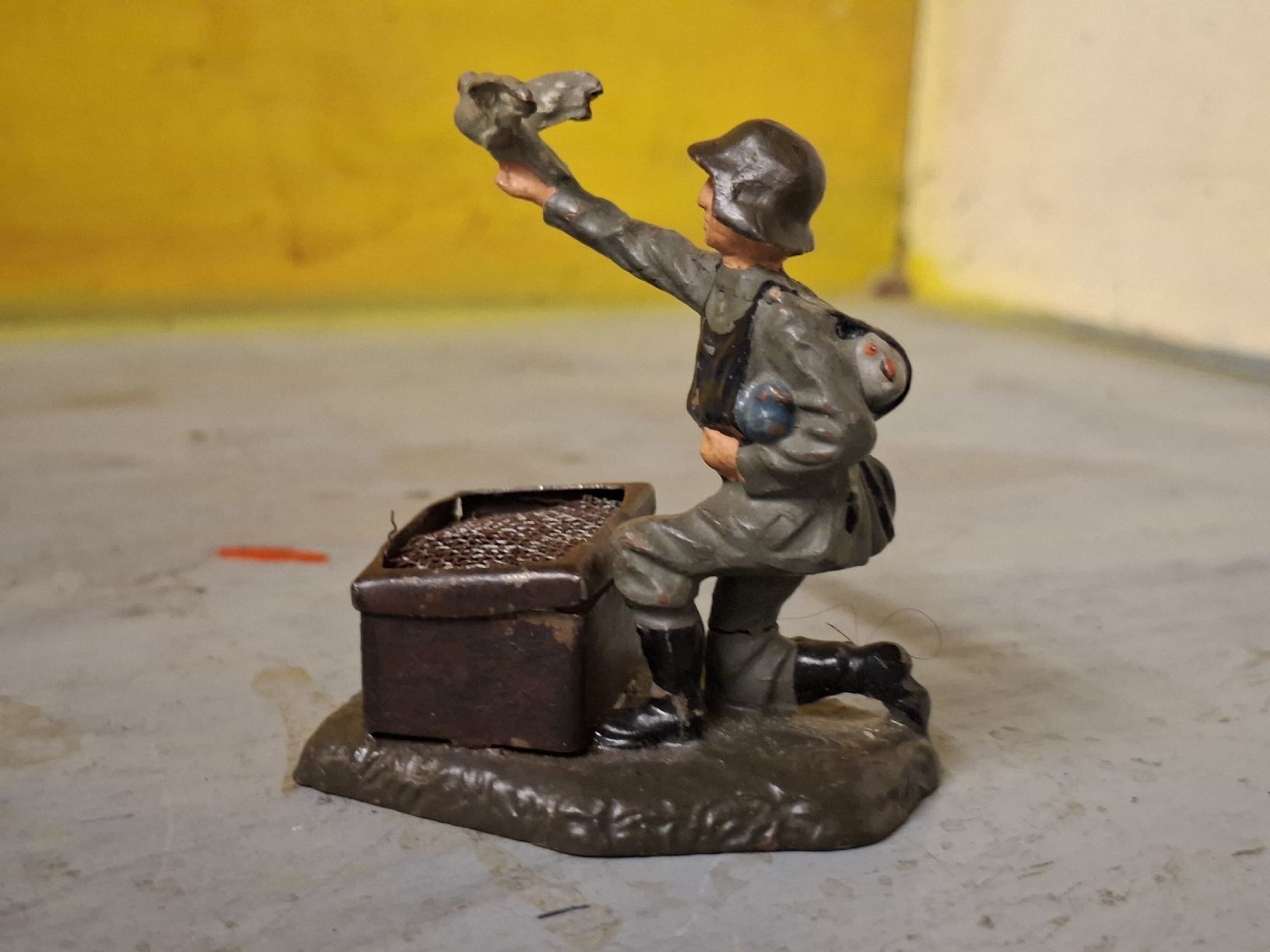 Giocattoli: Soldat colombophile suisse – Usato da Monthey venduto da Jmbois 1