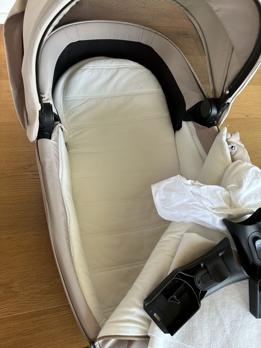 Cybex Kinderwagen: Liegewanne Priam / e Priam – Neu (gemäss Beschreibung) aus Wollerau von R.o.m.a.n. 2