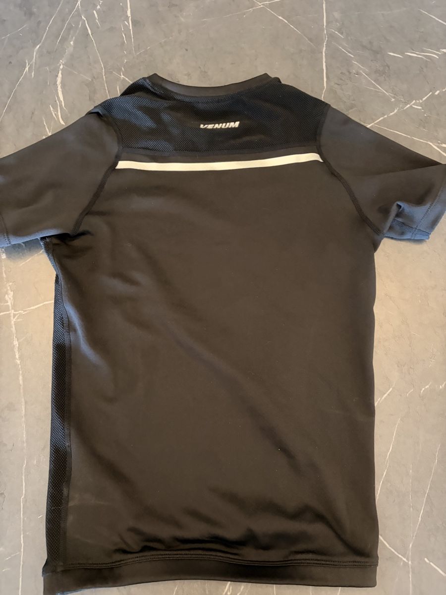 T-shirts: Venum T-Shirt Schwarz Herren Grösse S – D'occasion à Luzern par ram_cl2d 1