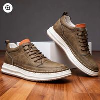 Sneaker „Nubuck Terracotta-Tab Trainer“ Grösse 41 (7.5) Neu,