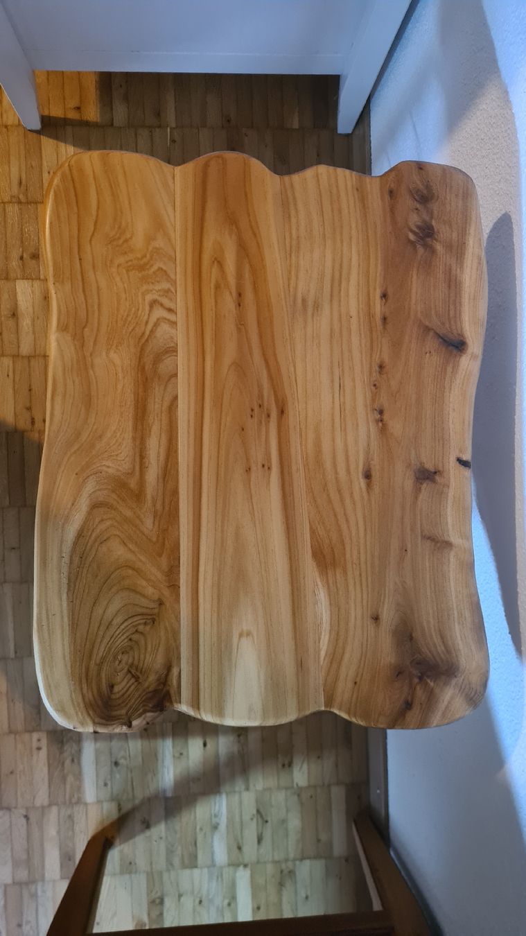 Regale: Weinregal mit Ablage aus Massivholz – Gebraucht aus Horw von Delro 5