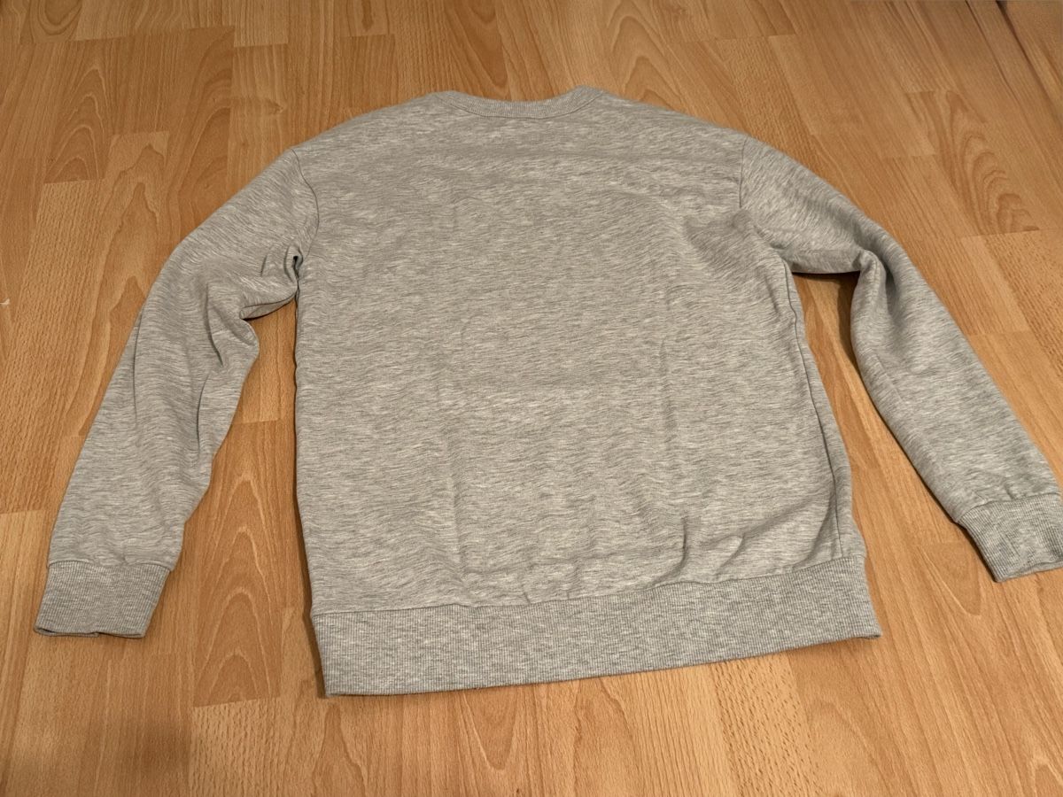 Lotti & Set di vestiti: Pullover Lot – Usato da Chur venduto da Tsambiko 9