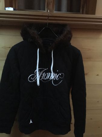 Atomic Sweatjacke mit Kapuze, Grösse M Top Zustand!