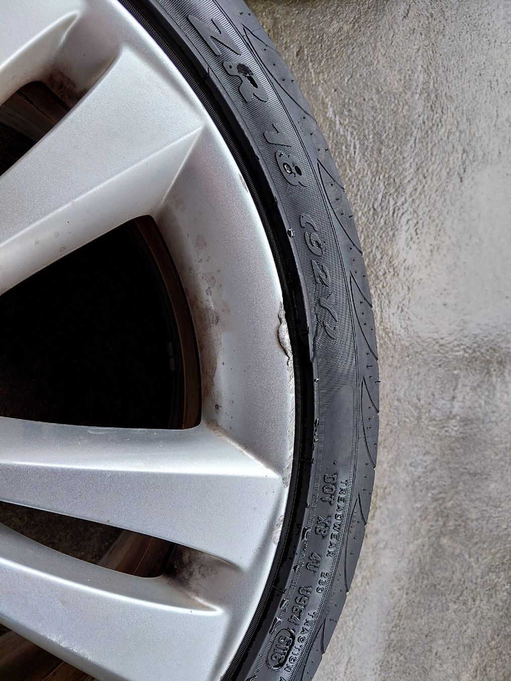Pneus & Roues: Autoreifen – D'occasion à Winikon par eli_msh9 5
