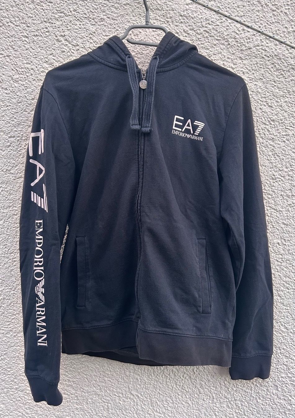 Giacche: EA7 Zipper mit Kaputze – Usato da Toffen venduto da dis_9tlf