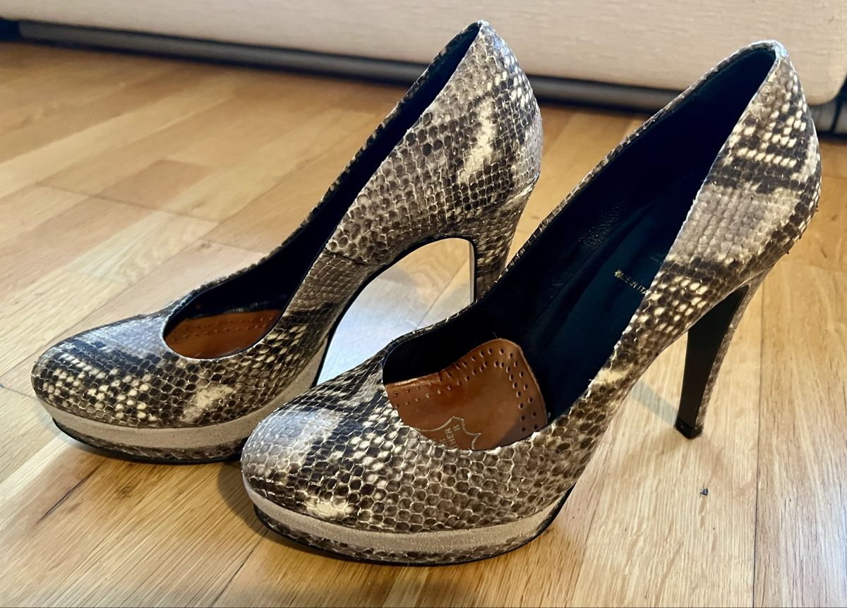 Baldinini Scarpe da donna: Baldinini Pumps, echtes Schlangenleder, grau beige Gr. 38 – Usato da Basel venduto da Bettybooo 3