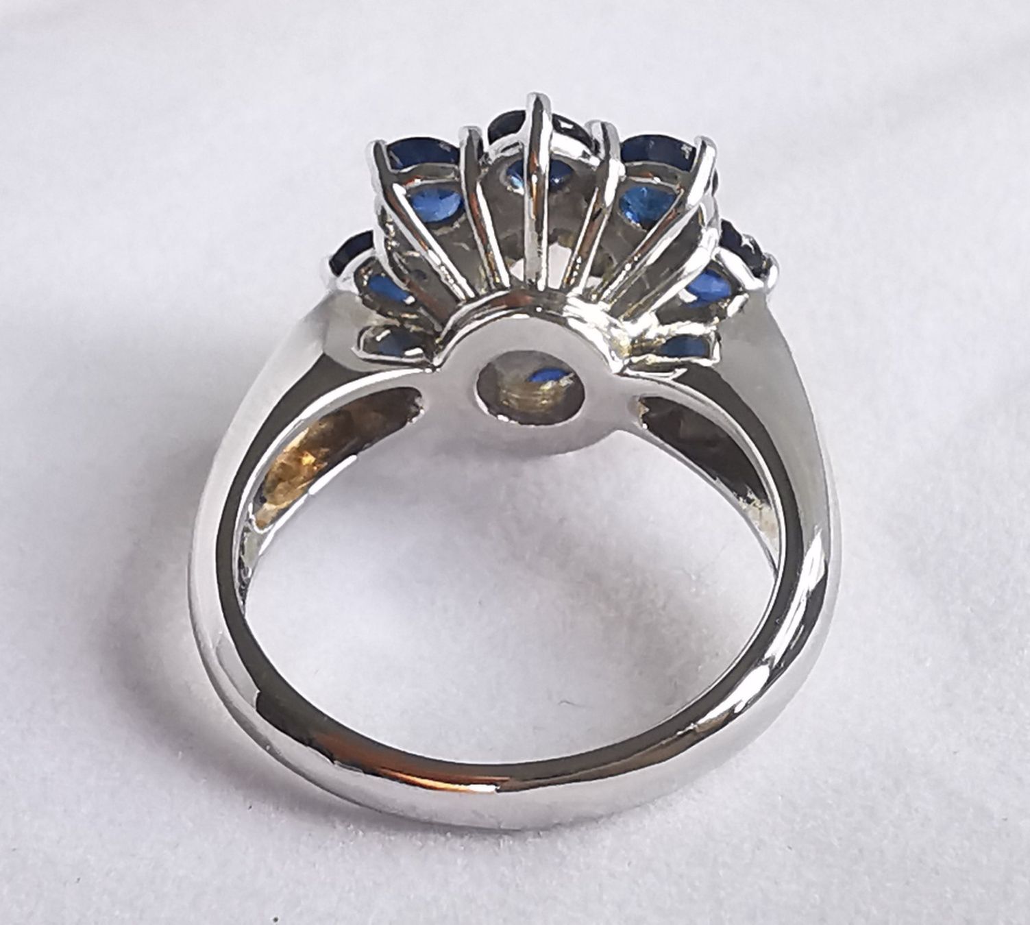 Anelli: Anello 18k con diamante e zaffiri – Nuovo (secondo la descrizione) da Brissago venduto da Kri_2k8j 7
