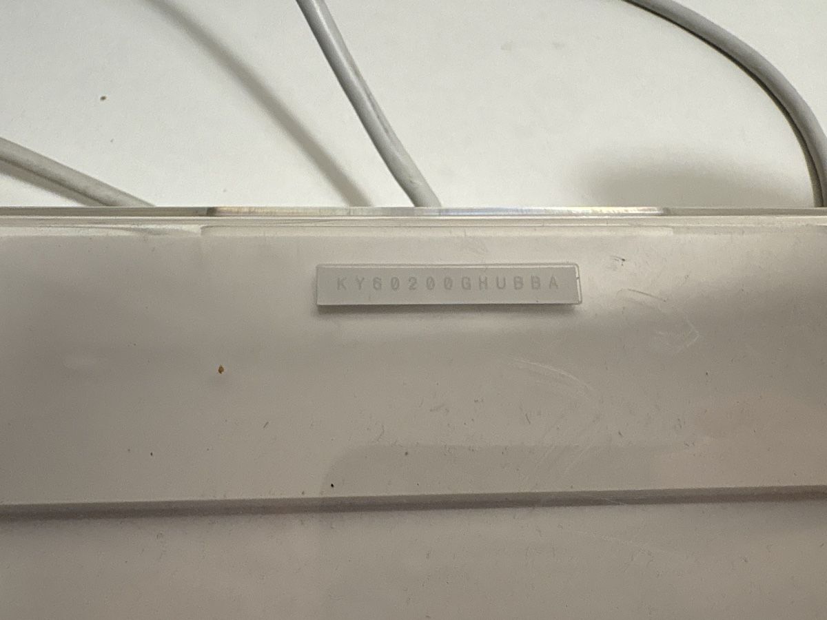 Apple Tastaturen: Apple Keyboard weiss A1048 – Gebraucht aus Horgen von rrtt 2