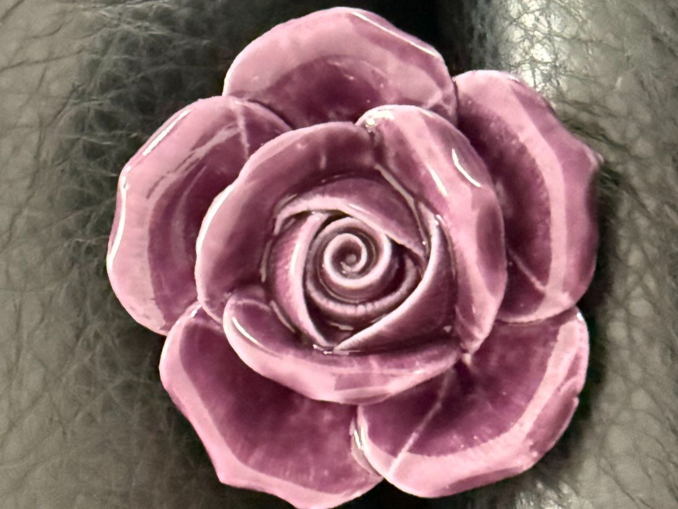 Ferramenta: MÖBELKNOPF  Porzellan Rose violett – Nuovo (secondo la descrizione) da Subingen venduto da ArtBead