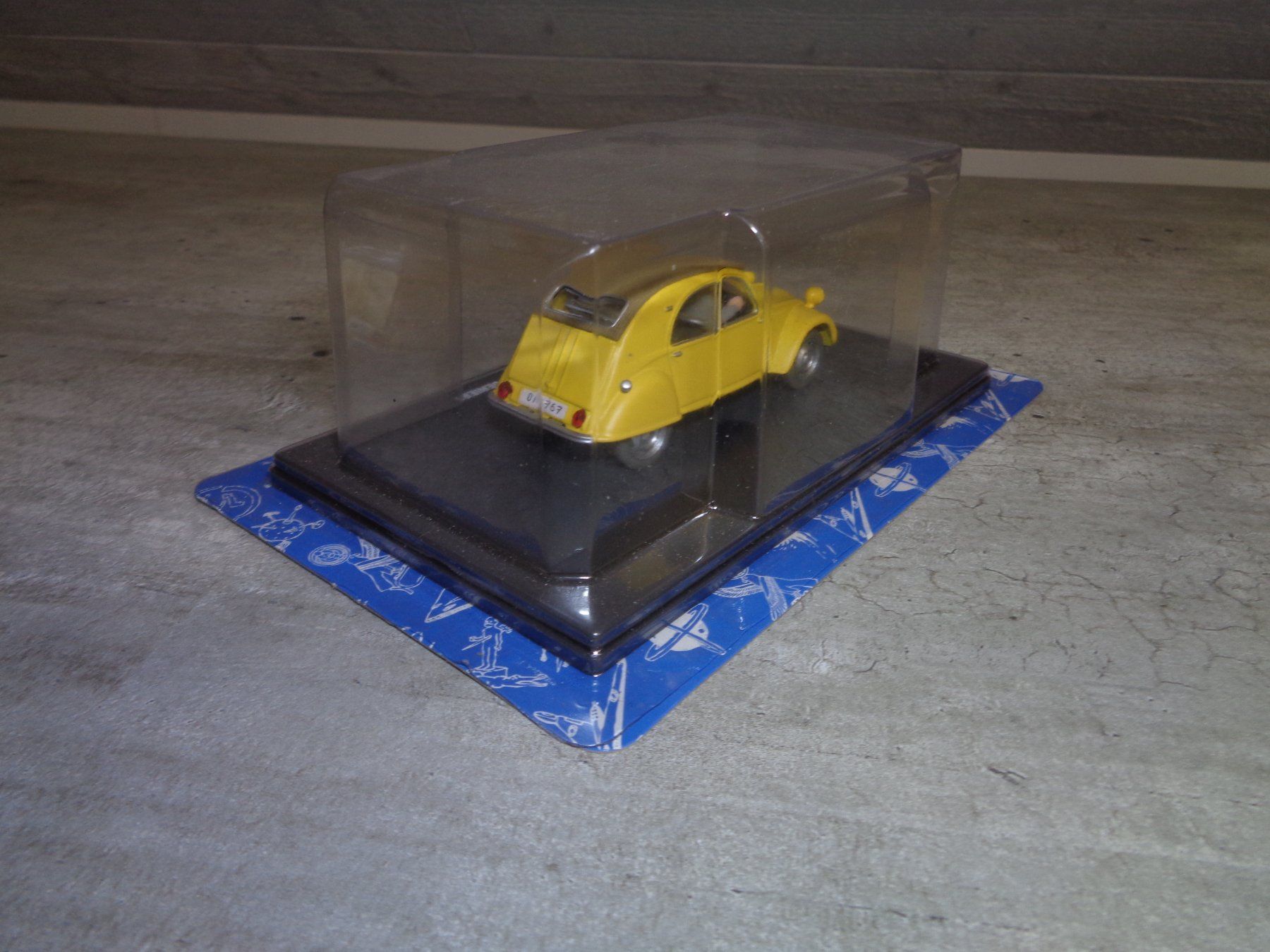 Citroën Modellautos: Hachette 1:43 Blake et Mortimer Citroën 2CV – Neu und originalverpackt aus Reconvilier von rallycar 5