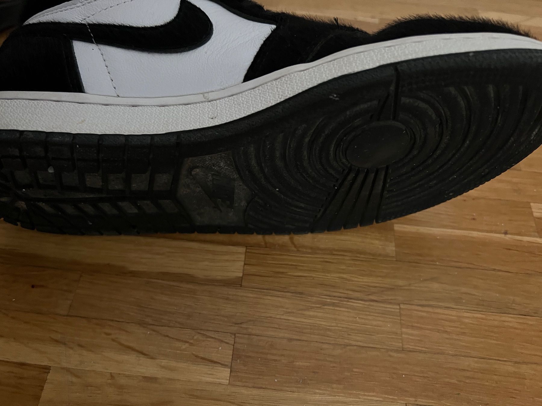 Jordan Herrenschuhe: Jordan 1 Retro High Panda Twist Gr. 40 – Gebraucht aus Rütihof von miak2000 9