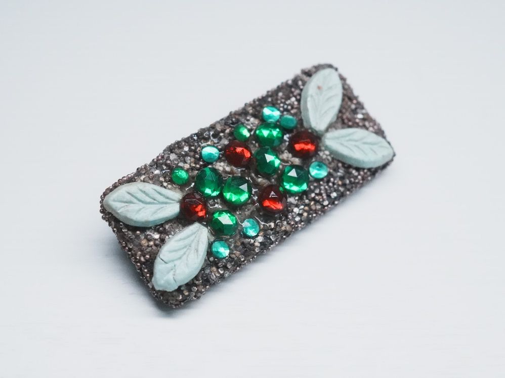 Spille & Fermagli: Antike Brosche Glasperlen Beadwork rot grün Blumen ca. 5 cm – Usato da Volketswil venduto da HeredisAntiques 1