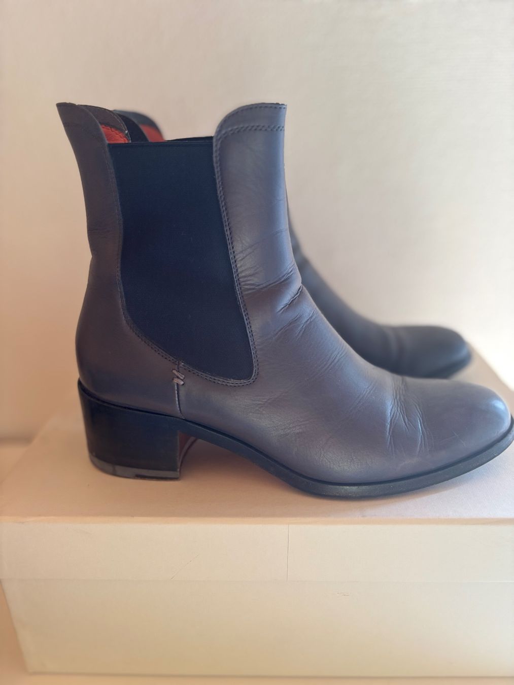 Santoni Scarpe da donna: 100% Santoni - Stiefelette Hellgrau – Usato da Weinfelden venduto da stella79