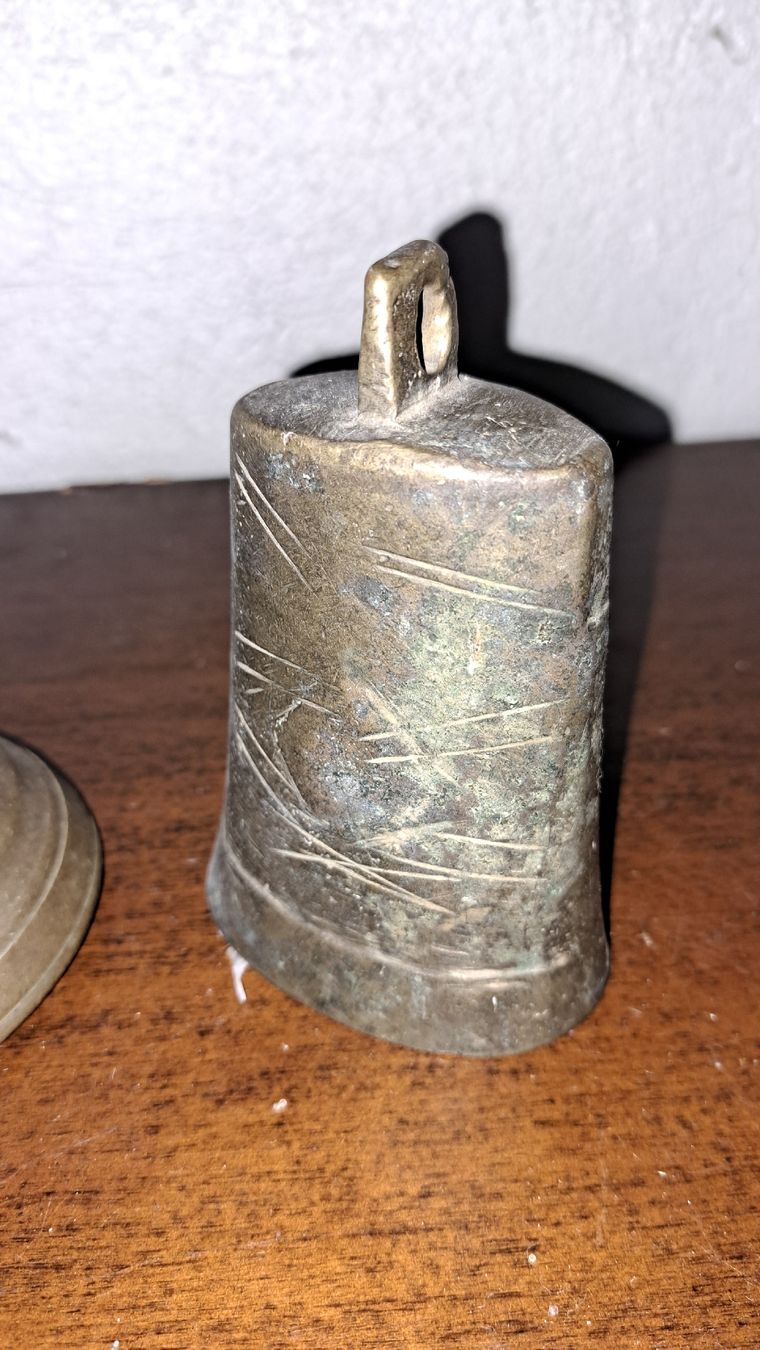 Cloches & sonnailles: Glocken Sammlung – D'occasion à Kölliken par Upcycling-by-Mc-TAM 1