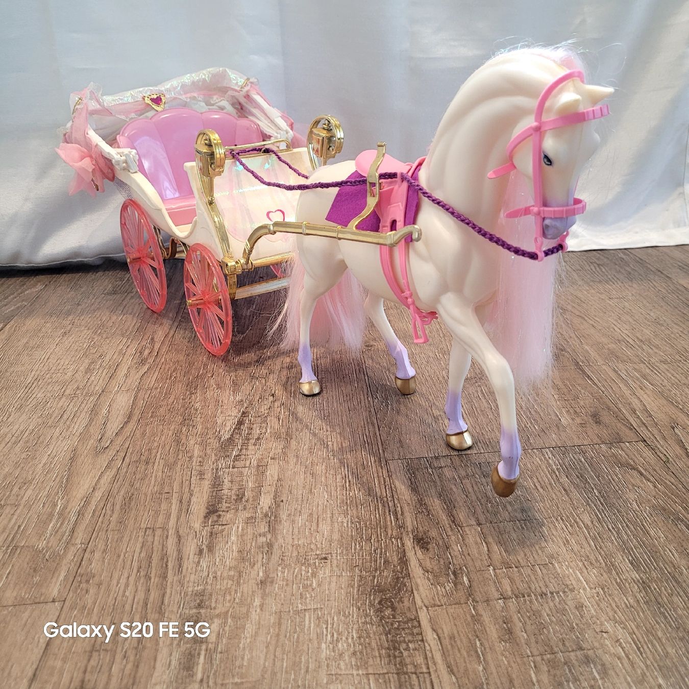 Giocattoli: Barbie Pferd Zauberherzchen mit Kutsche – Usato da Niederbuchsiten venduto da klengyel 4