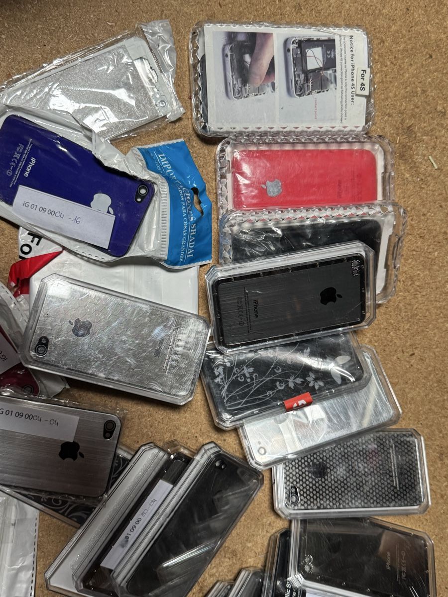 Cover & Protezioni schermo: Restposten 19 iPhone Rückseite – Nuovo e nell'imballaggio originale da winterthur venduto da ds09061 1