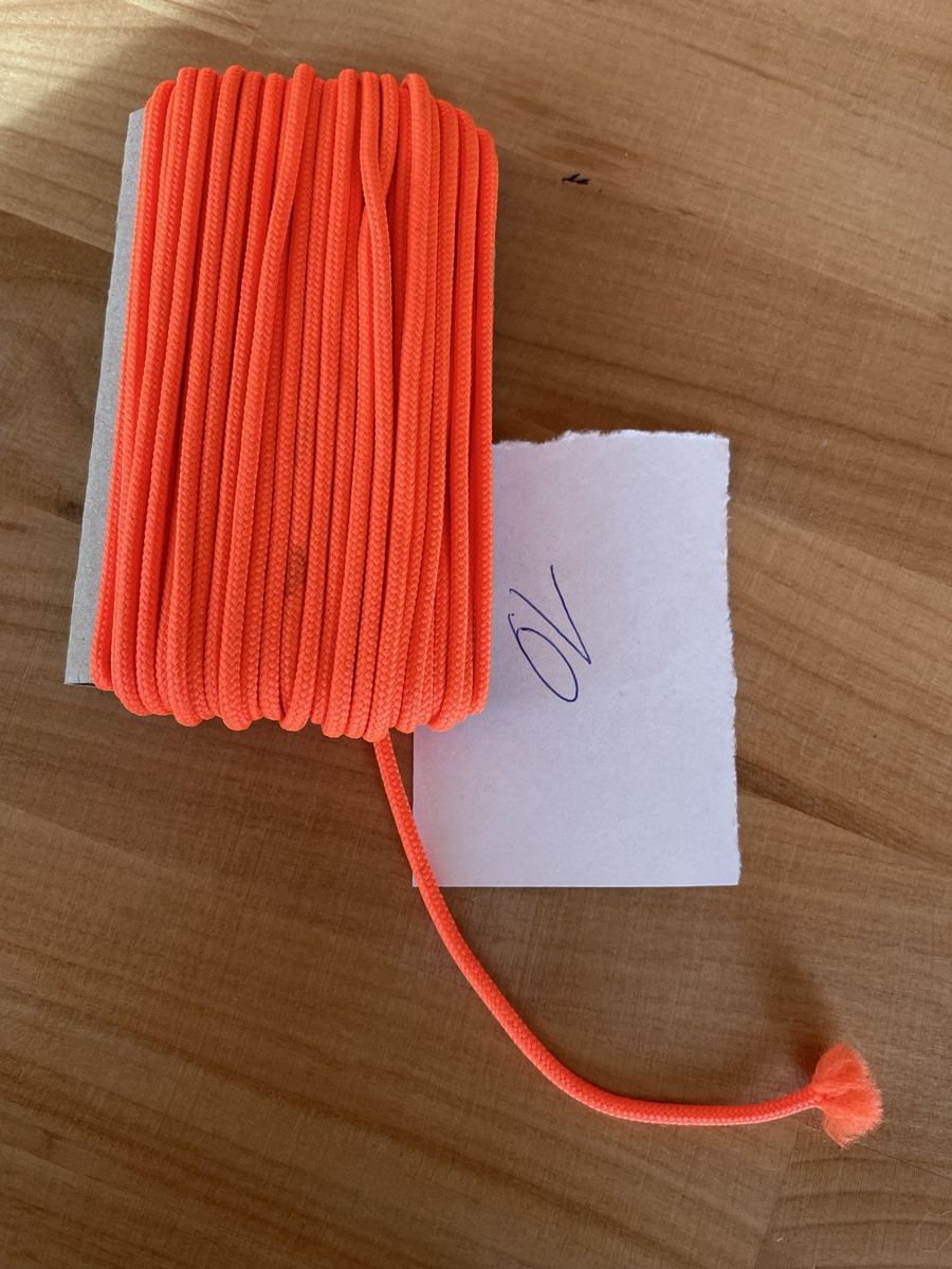 Corde: 8 & 10 Meter Neon Schnur 3mm – Nuovo (secondo la descrizione) da Rümlang venduto da euqinom16