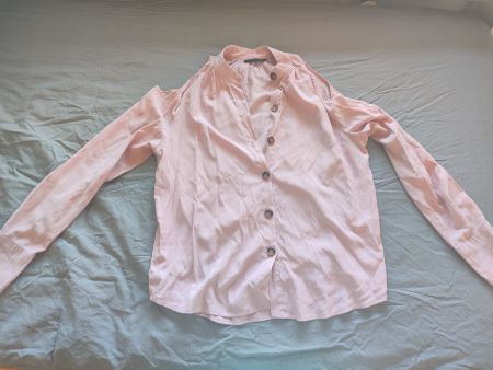 Shein Damen Bluse hellrosa Gr. 38 – Langarm Cut-Out Schulter