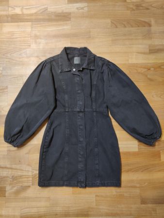 Schwarzes Jeanskleid mit Puffärmel, Gr. XS-S