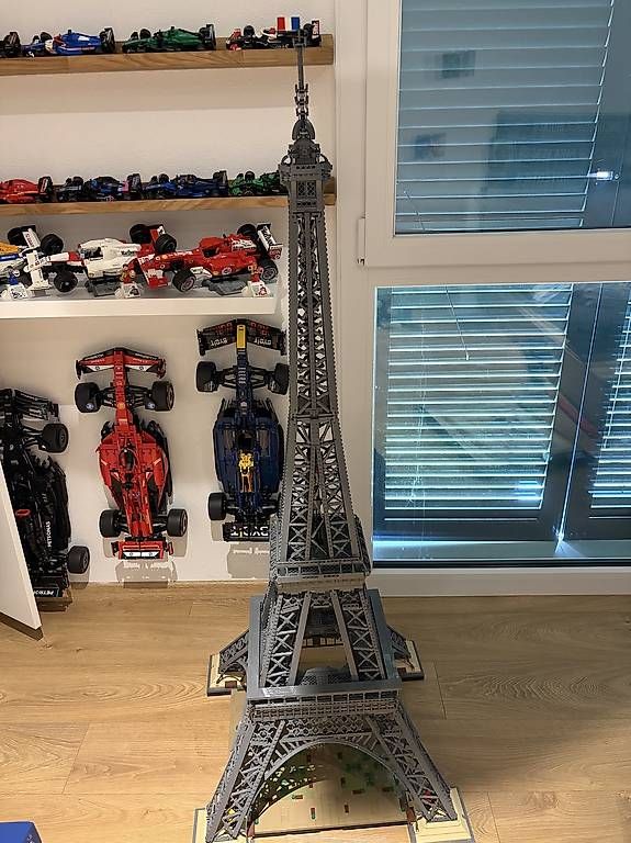 Lego Jeux de construction: Tour Eiffel – D'occasion à Vulliens par mat_gd76