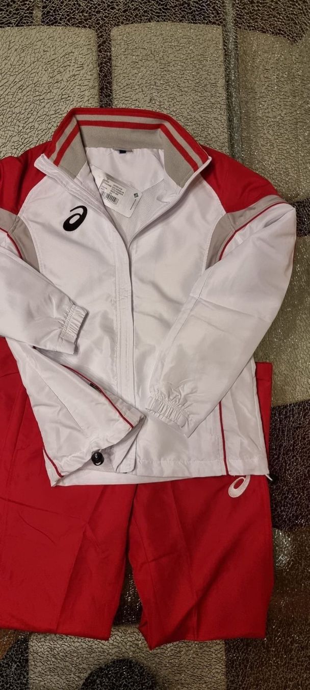 Completi & Tailleur: Asics Trainingsanzug Gr. XS – Nuovo e nell'imballaggio originale da Luzern venduto da Edii025 1