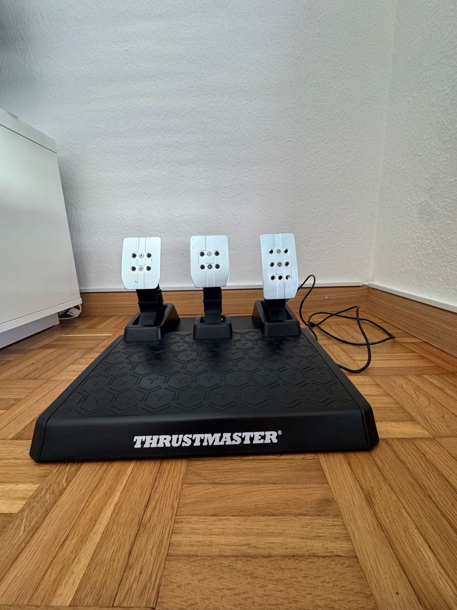Systèmes de contrôle: Thrustmaster T3PM Pedals – D'occasion à Adligenswil par Powershot4