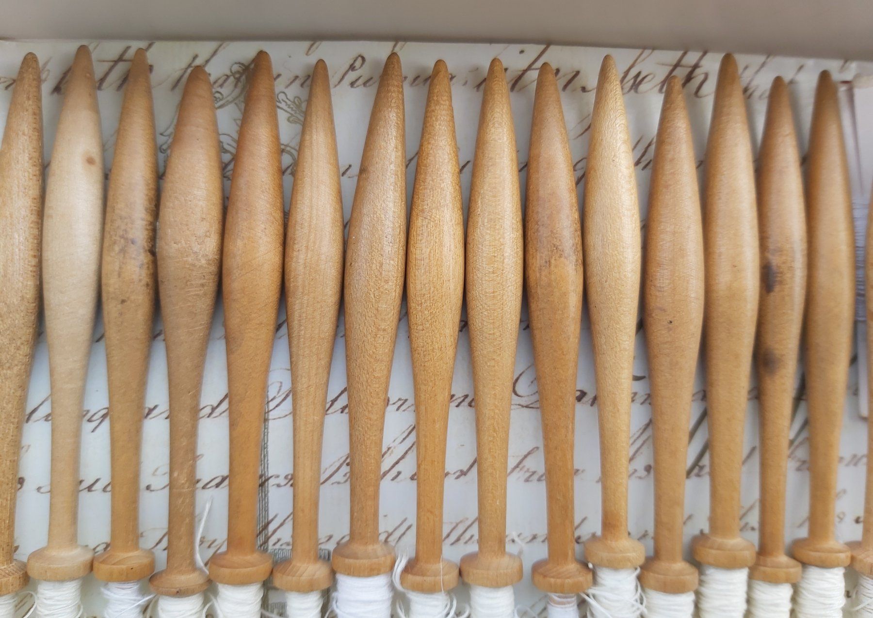 Cerchi da ricamo: Klöppelstäbchen aus Holz – Usato da Bern venduto da aronari 4