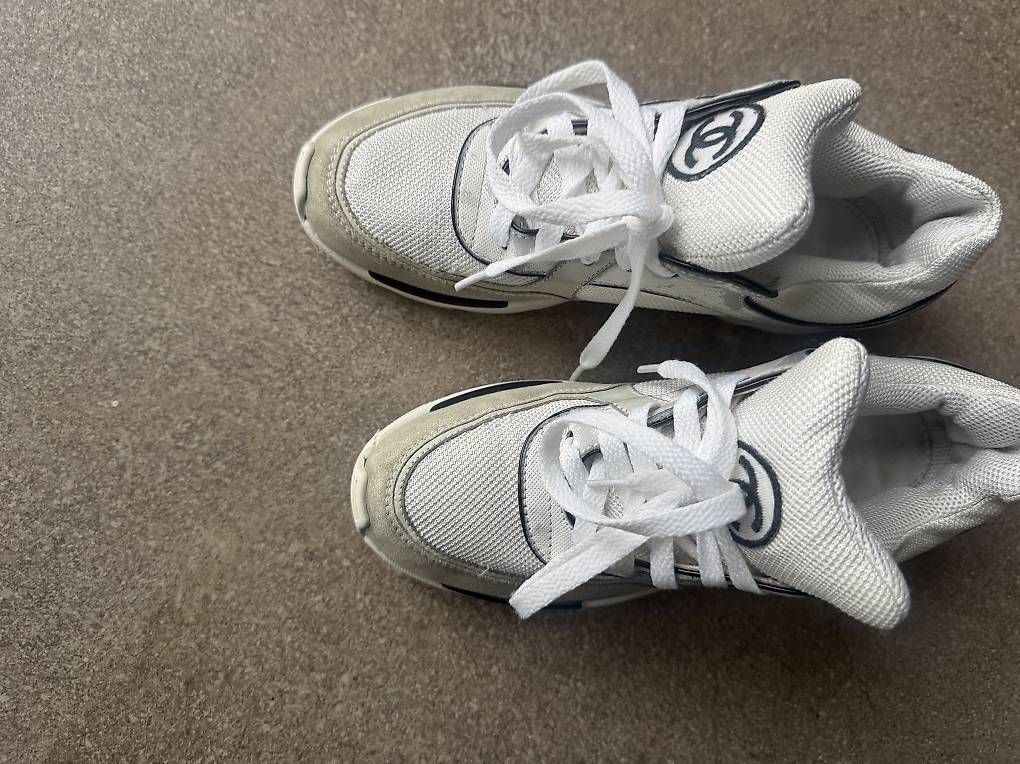 Chaussures femmes: Sneakers Chanel – D'occasion à Ruvigliana par aig_p7fj 3