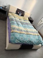 Bett 140 × 200 cm inkl. Federkernmatratze  sehr bequem