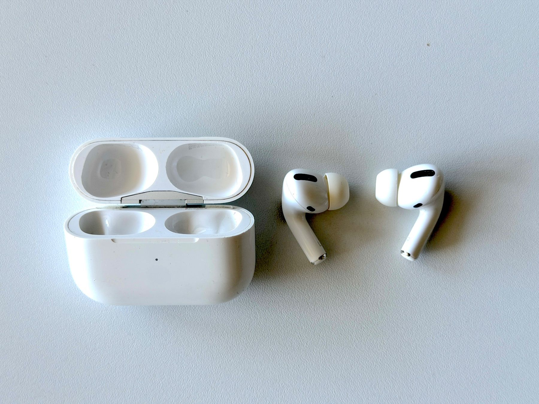 Apple Cuffie: Airpods Pro 1.Generation – Usato da Bern venduto da cyrillen