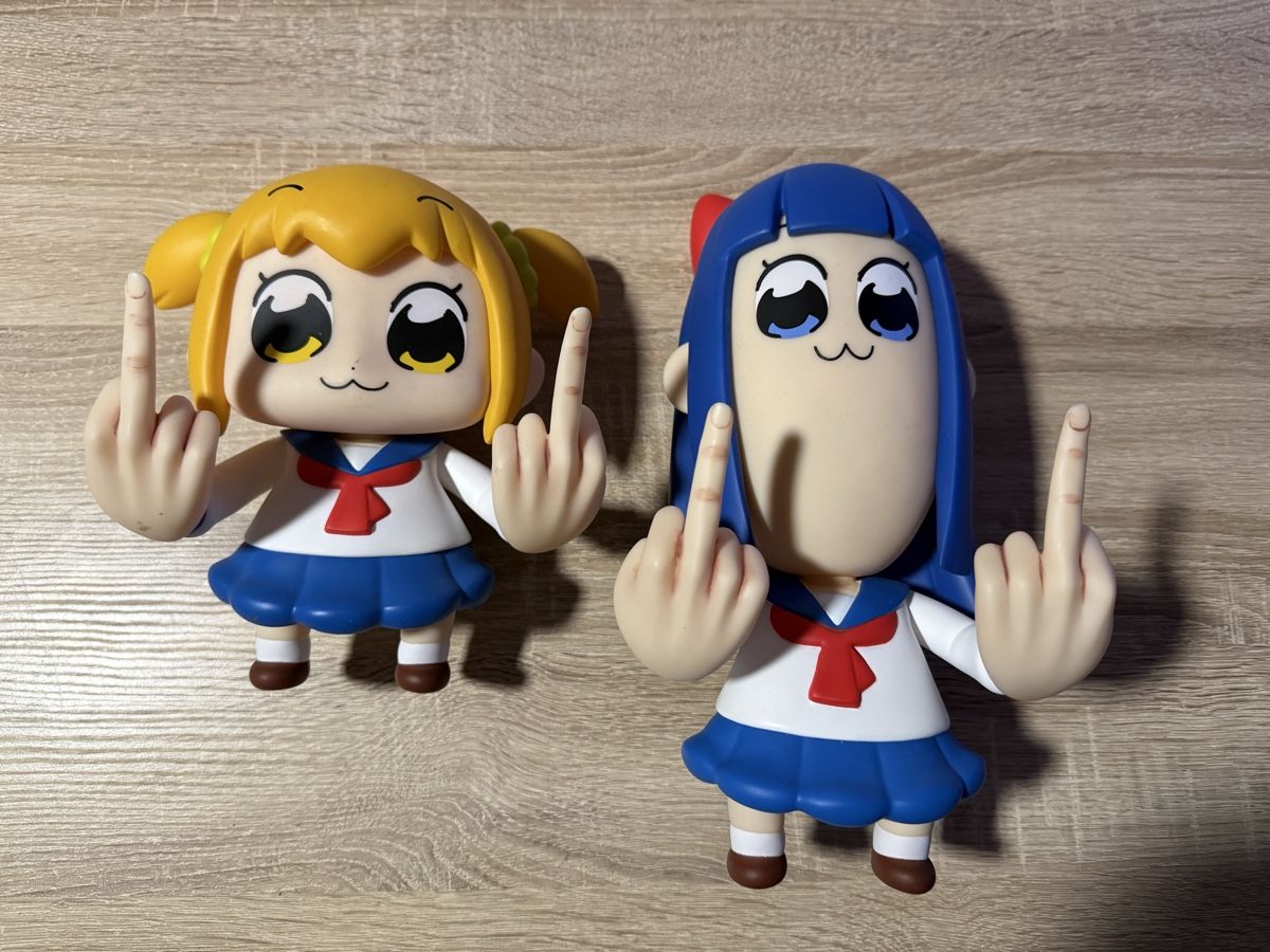 Statuette: Pop Team Epic Figuren Set, Mittelfinger Edition, Kult – Usato da Wilen b. Wil venduto da Riukuma