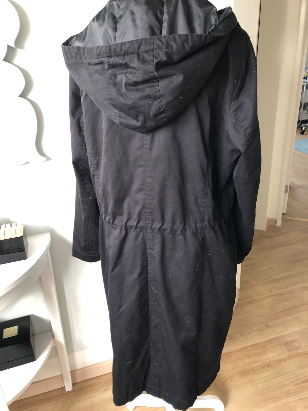 Giacche: Schwarzer Damen Parka, Grösse 46. – Usato da Arlesheim venduto da leyRum4.5 6