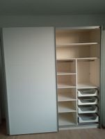 Schiebetür Kleiderschrank PAX aus IKea