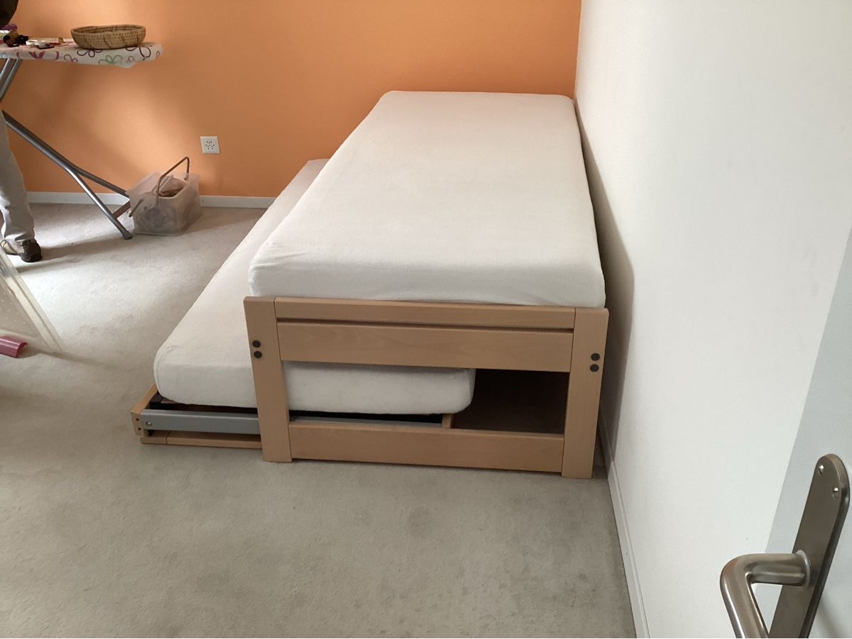Betten: Doppelbett – Gebraucht aus Dietikon von Gus7 1