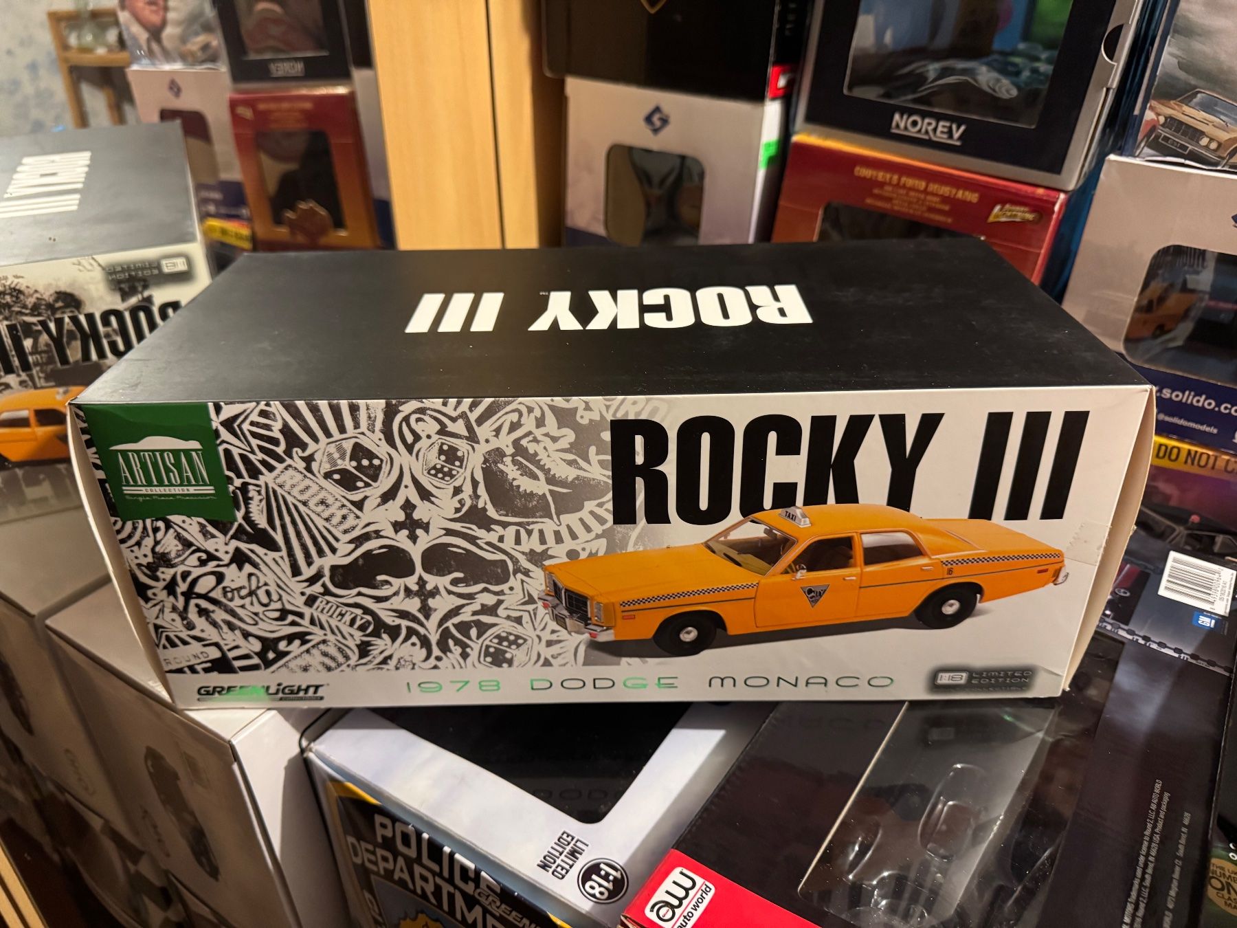 Dodge Modellini d'auto: Dodge Monaco 1978 Rocky III 1:18 – Difettoso da La Russille venduto da Romain5100 6