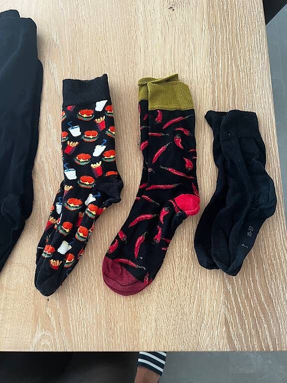 Chaussettes: Diverse Socken – D'occasion à Oberwil-Lieli par Jo-Ke 2