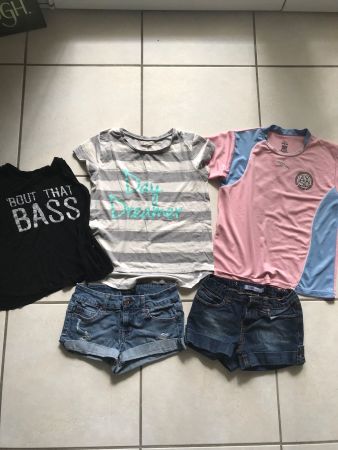 Kleiderpaket Shorts Vigoss, T-Shirts grösse 152