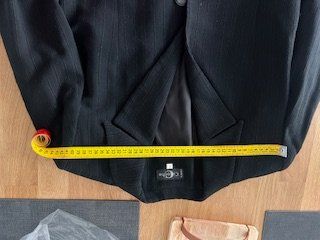 Anzüge & Kostüme: Costume Tailleur noir et blanc rayé – Gebraucht aus Sion von VouillamozV01 3