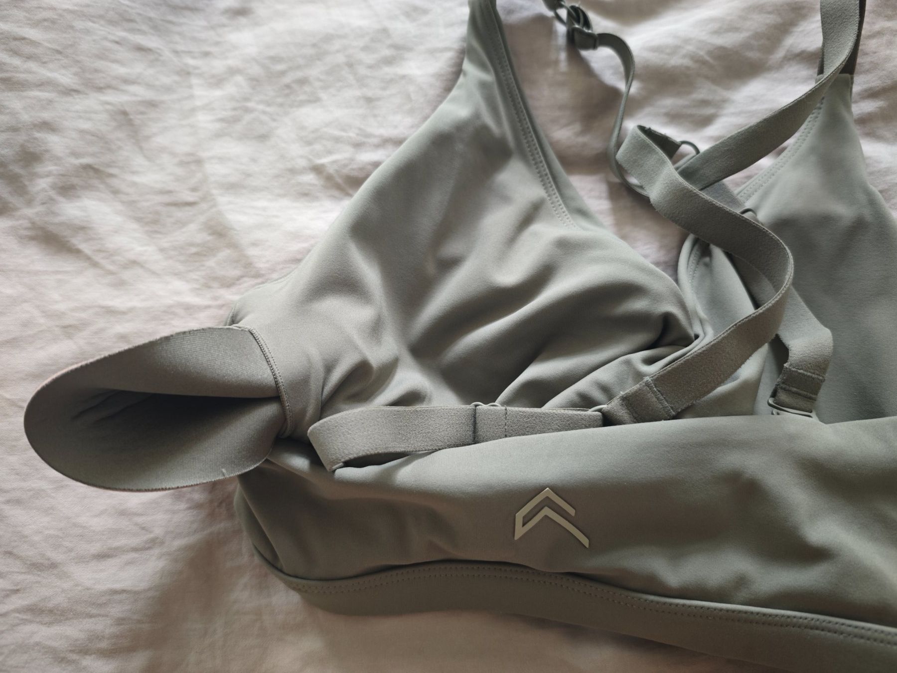 Oner Active Altra biancheria intima: ONER Active Unified Move Twist BH M – Usato da Zürich venduto da Kybele25 2