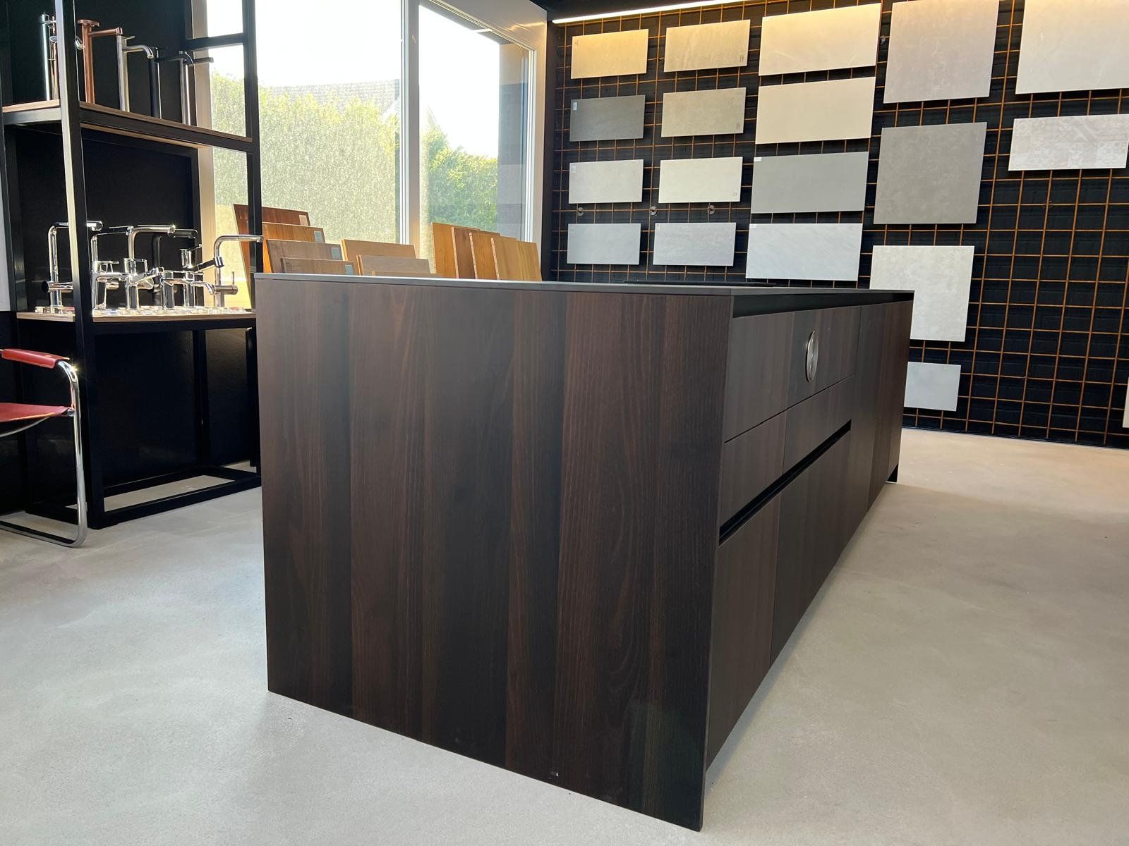 Cucine complete: Ausstellungsküche mit Einbaugeräten – Nuovo (secondo la descrizione) da Rüttenen venduto da eugenio_s 3