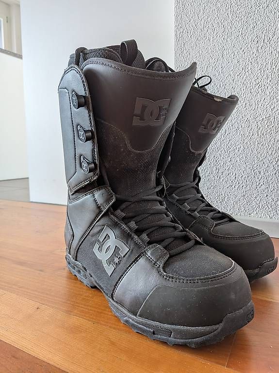 DC shoes Board: DC Snowboard Boots Gr.45.5 Schwarz – Usato da Wallisellen venduto da PaedeV