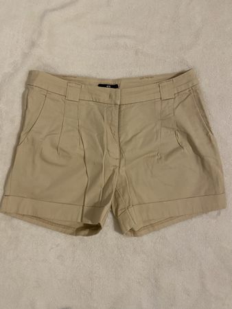Short beige