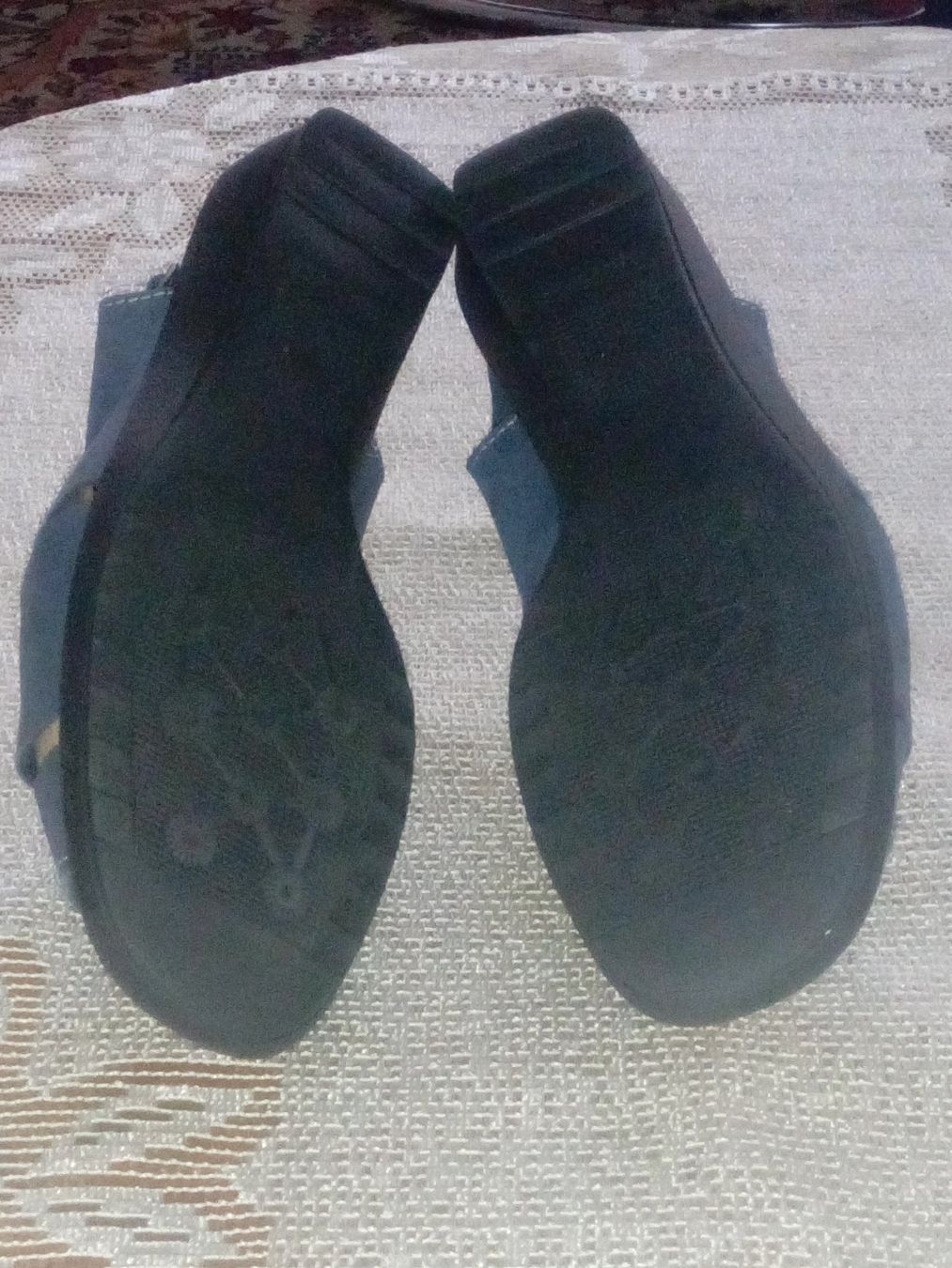 Scarpe da donna: Bequeme Sandalette  Marke: Confortissimo – Usato da Zürich venduto da Mitzi6 5