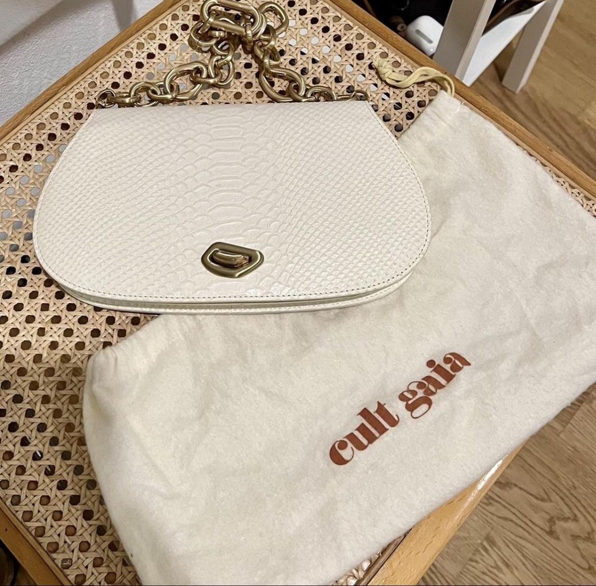 Cult Gaia Borse da donna: Cult Gaia Tasche – Nuovo (secondo la descrizione) da Luzern venduto da Itsclaire